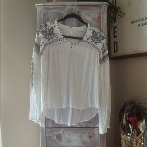 Free People White and Gray Embroidered Blouse